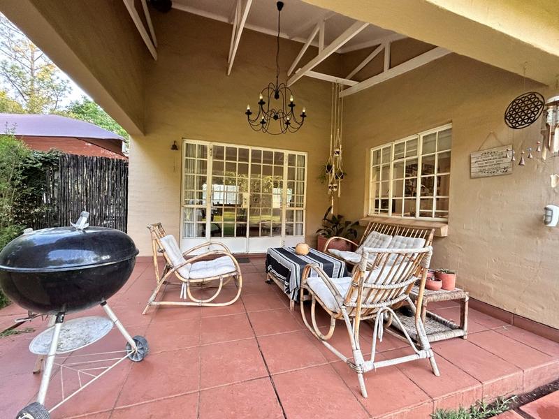 6 Bedroom Property for Sale in Hartbeespoort Rural North West